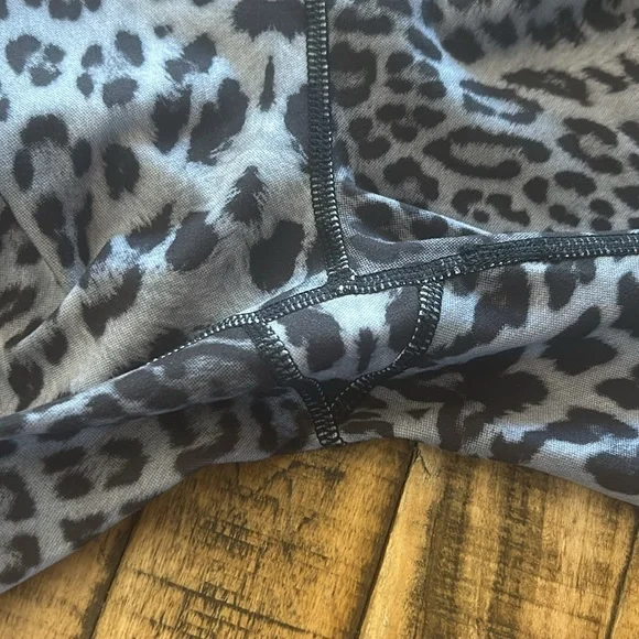 Yogalicious Jaguar Grey Leggings - Picture 7 of 10